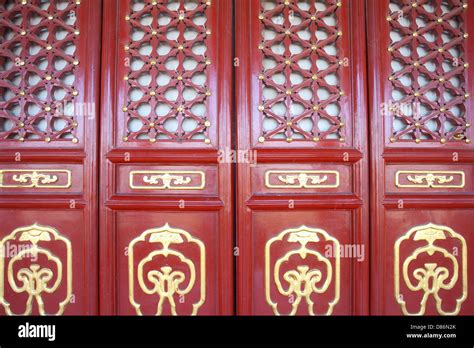 側門|side entrance in Traditional Chinese